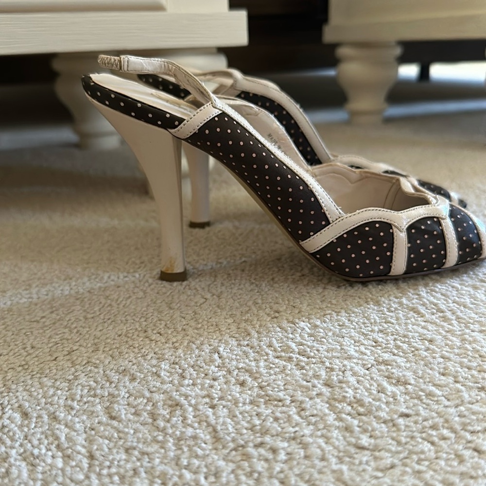 Well loved  Charles David slingback  heels